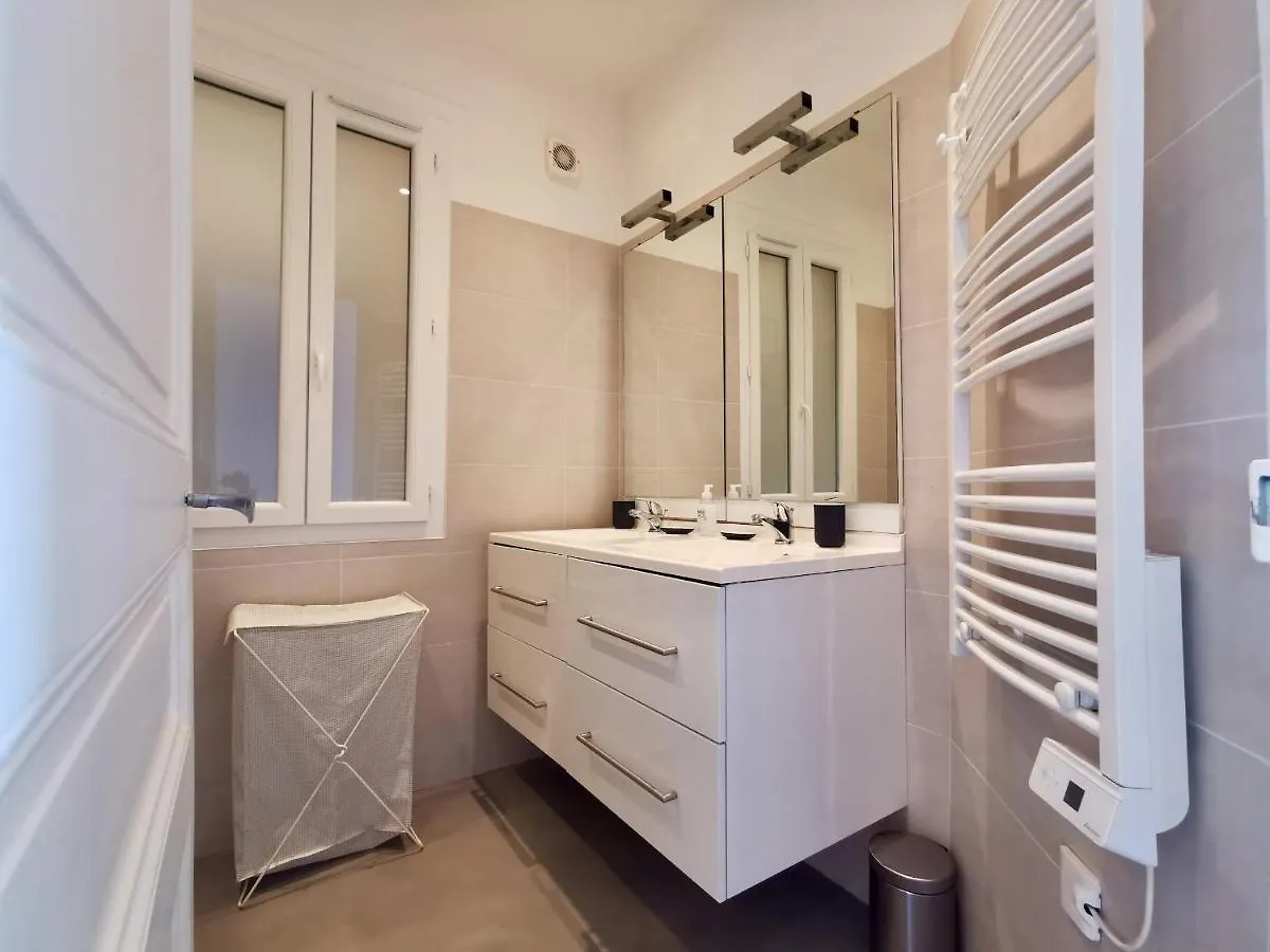Le Palazzo 219 By Booking Guys Apartment Nice